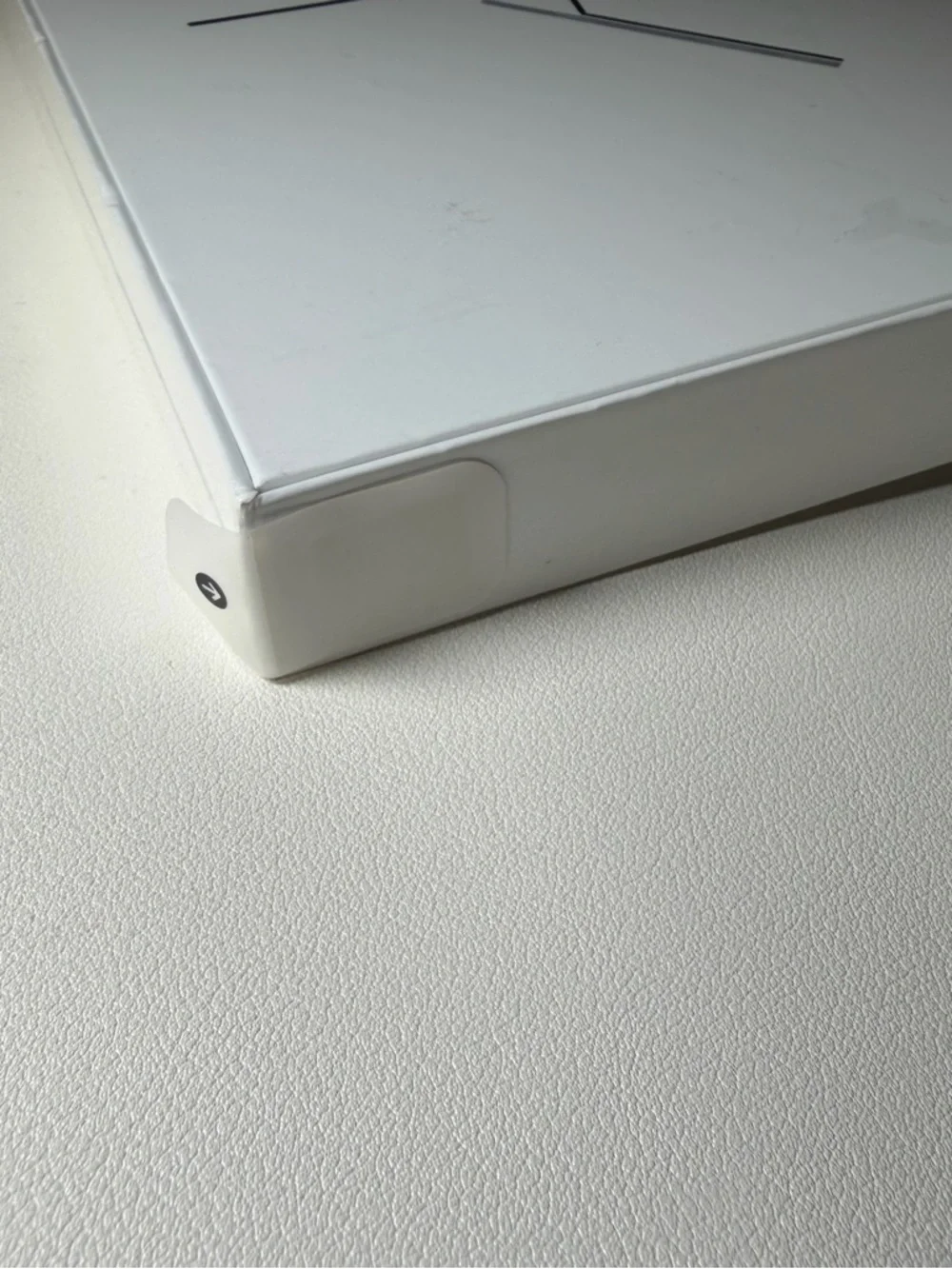 Apple iPad Magic Keyboard - White and Silver Accents